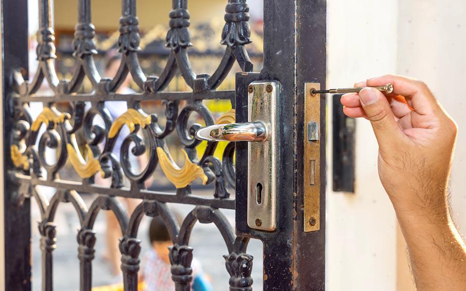 comment changer une serrure de porte d'entrée Pontault-Combault